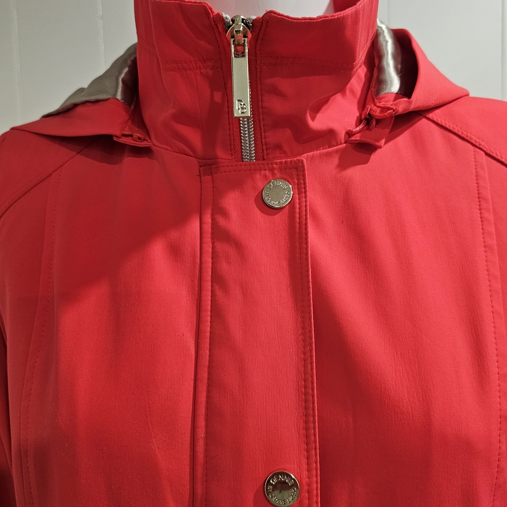 Dennis by Dennis Basso Red Hooded Rain Jacket Women's Size S Snap Zip Lightweigh - Picture 3 of 16